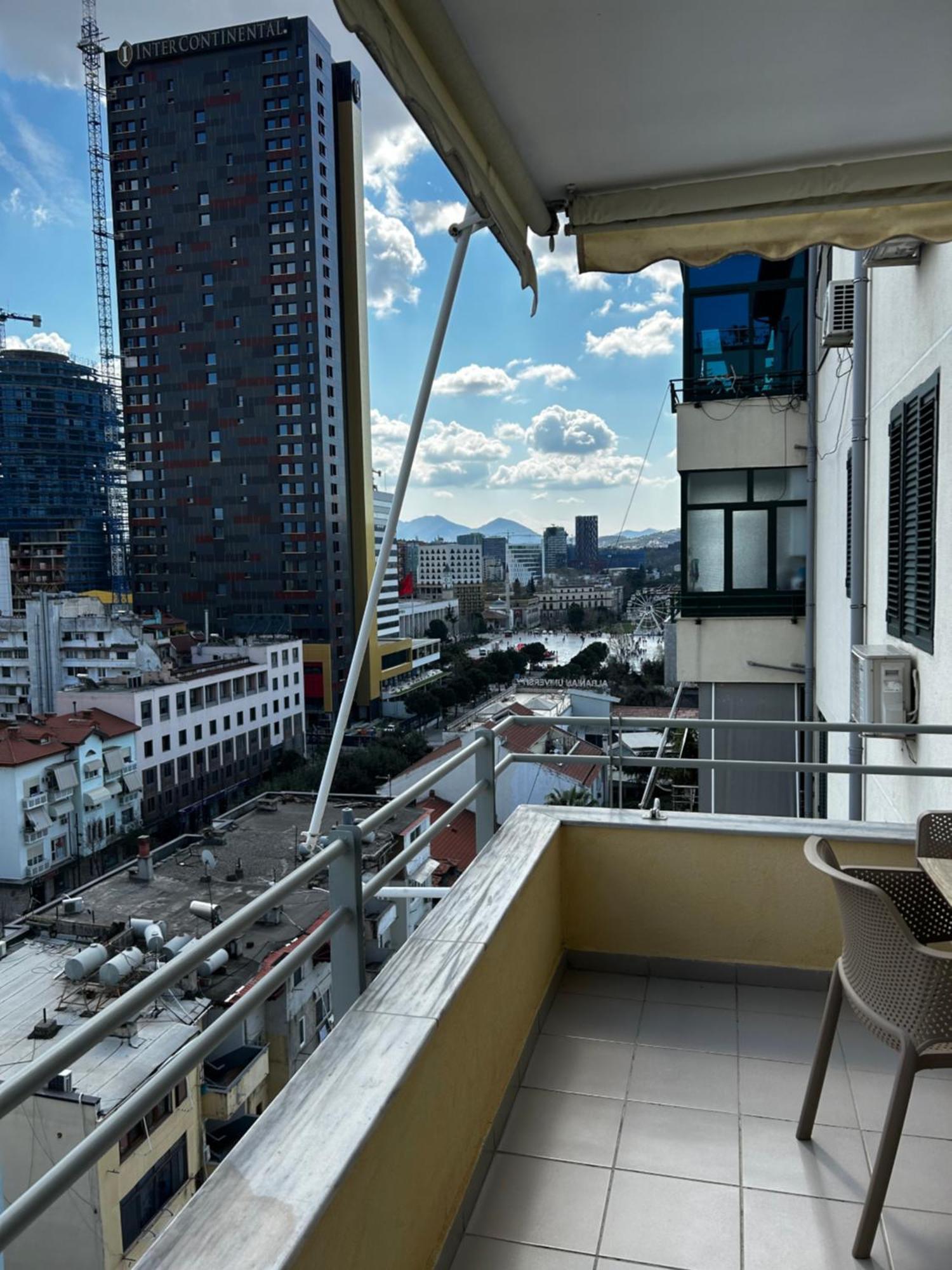Center View Luxury Apartment Tirana Exteriör bild
